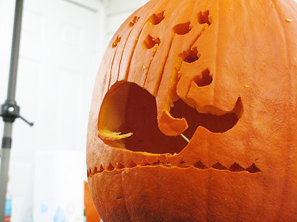 failwhale-carved-pumpkin